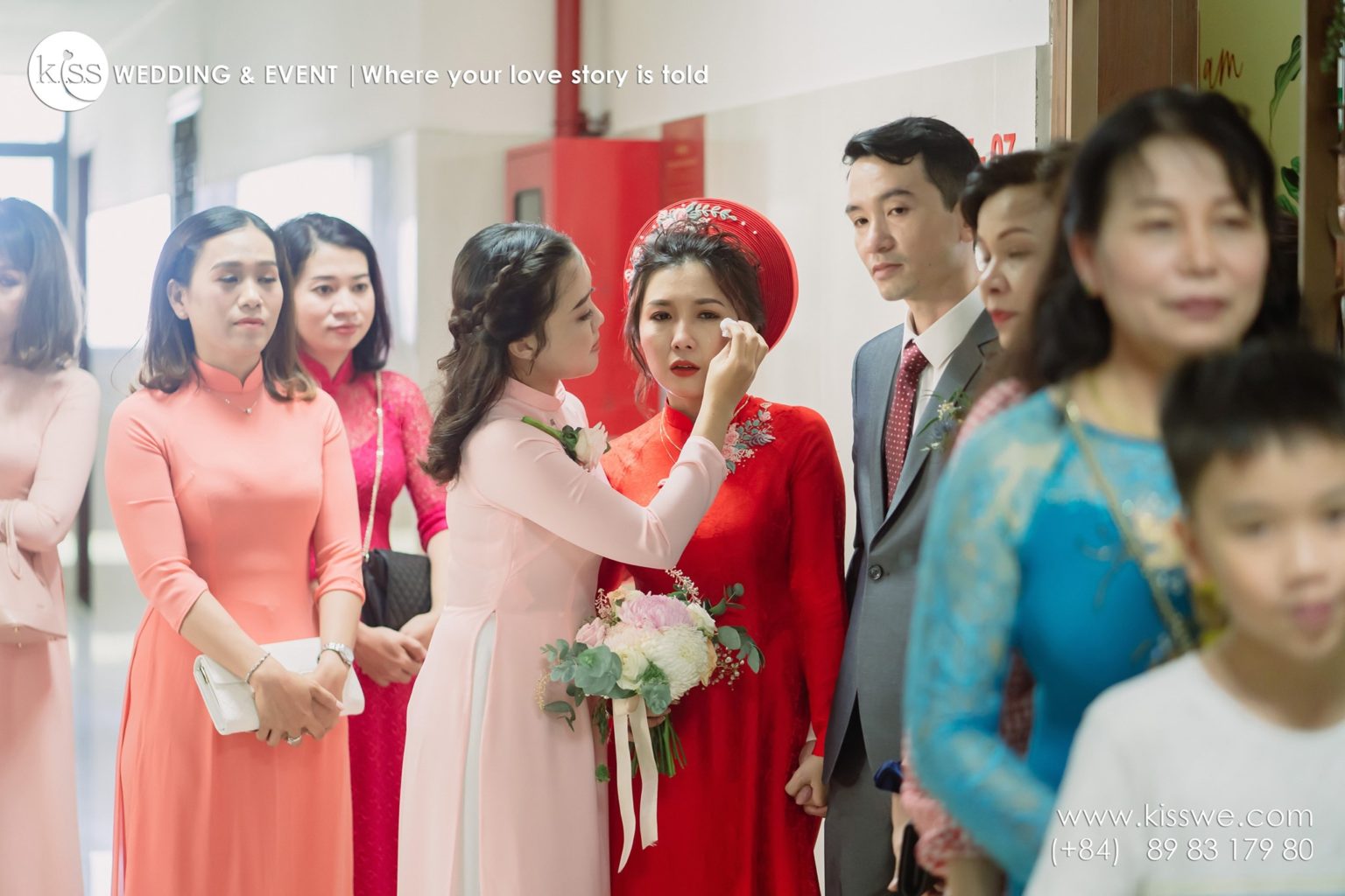 tuần san kiss wedding magazine