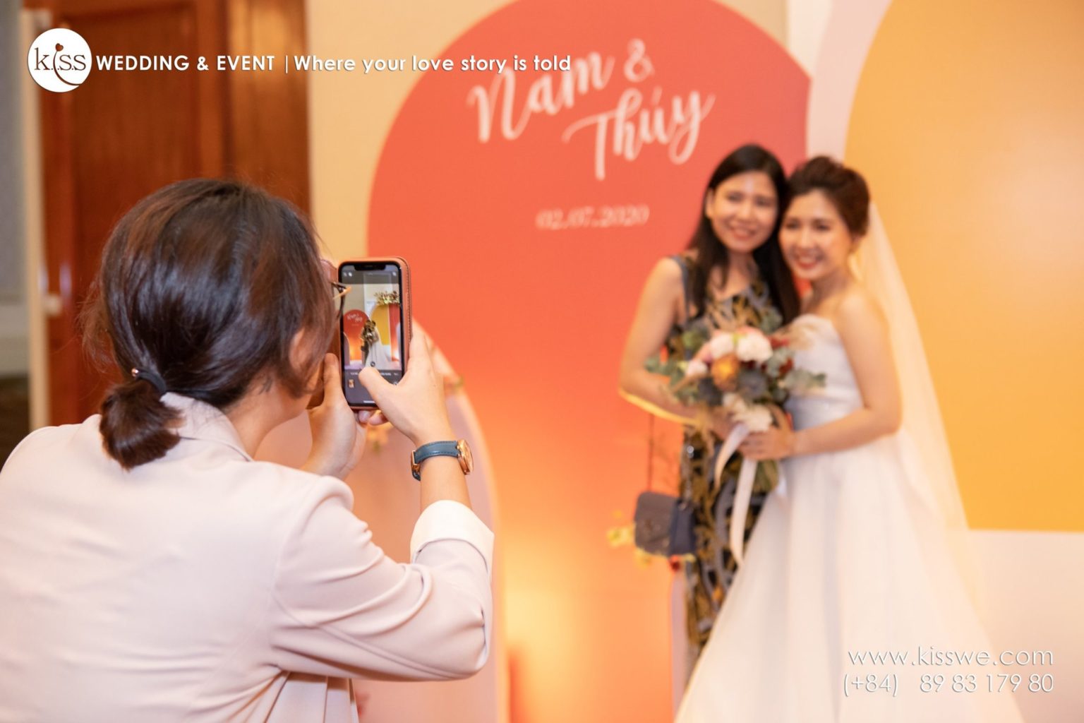 tuần san kiss wedding magazine