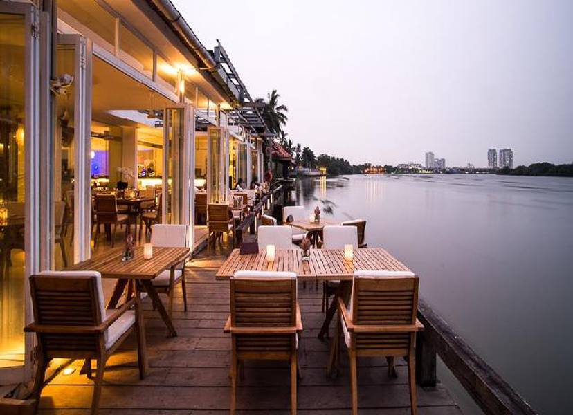 Nhà hàng The Deck Sài Gòn thơ mộng lãng mạn